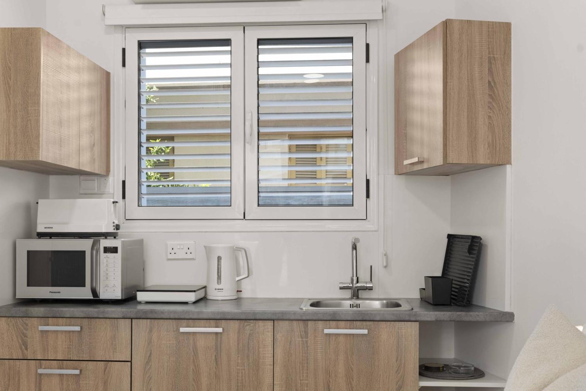 Apartment Phaedrus Living: Alkminis Seaside Verano